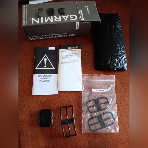 Garmin Speed Sensor 2 and Cadence Sensor 2 - Picture 1 of 4